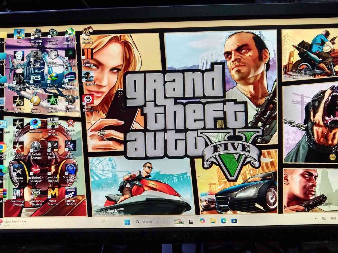 السلام عليكم 
حاسبة دسكتوب تجميع انتل كور 5 جيل الرابع مستعملة نظيفة للبيع 
.....
السعر 200 ألف دينار 
.....
***********
.....
عنوان بغداد زيونة 
البيع بضمان الفحص 
لا يتوفر توصيل 
......
ملاحظة 
كيس فقط بدون أي ملحقات 
.......
المواصفات 
معالج انتل كور 5 جيل الرابع رقم المعالج 4590
كارد شاشة 4 كيكا جديد AMD RX 470 GDDR5 
هارد 240 كيكا للنظام والبرامج جديد SSD 
هارد 500 كيكا للالعاب HDD 
رام 16 كيكا جديد 8+8 تردد 1600 DDR3 
مذربورد جديد جيل الرابع H81 DDR3 
كيس حجم وسط تجاري Relax 
......
الحاسبة تعمل على نظام وندوس 11 وتحتوي على أكثر من 30 لعبة طور القصة اوفلاين مع لعبة ببجي موبايل اونلاين 
......
مع جزيل الشكر لإدارة المجموعة
