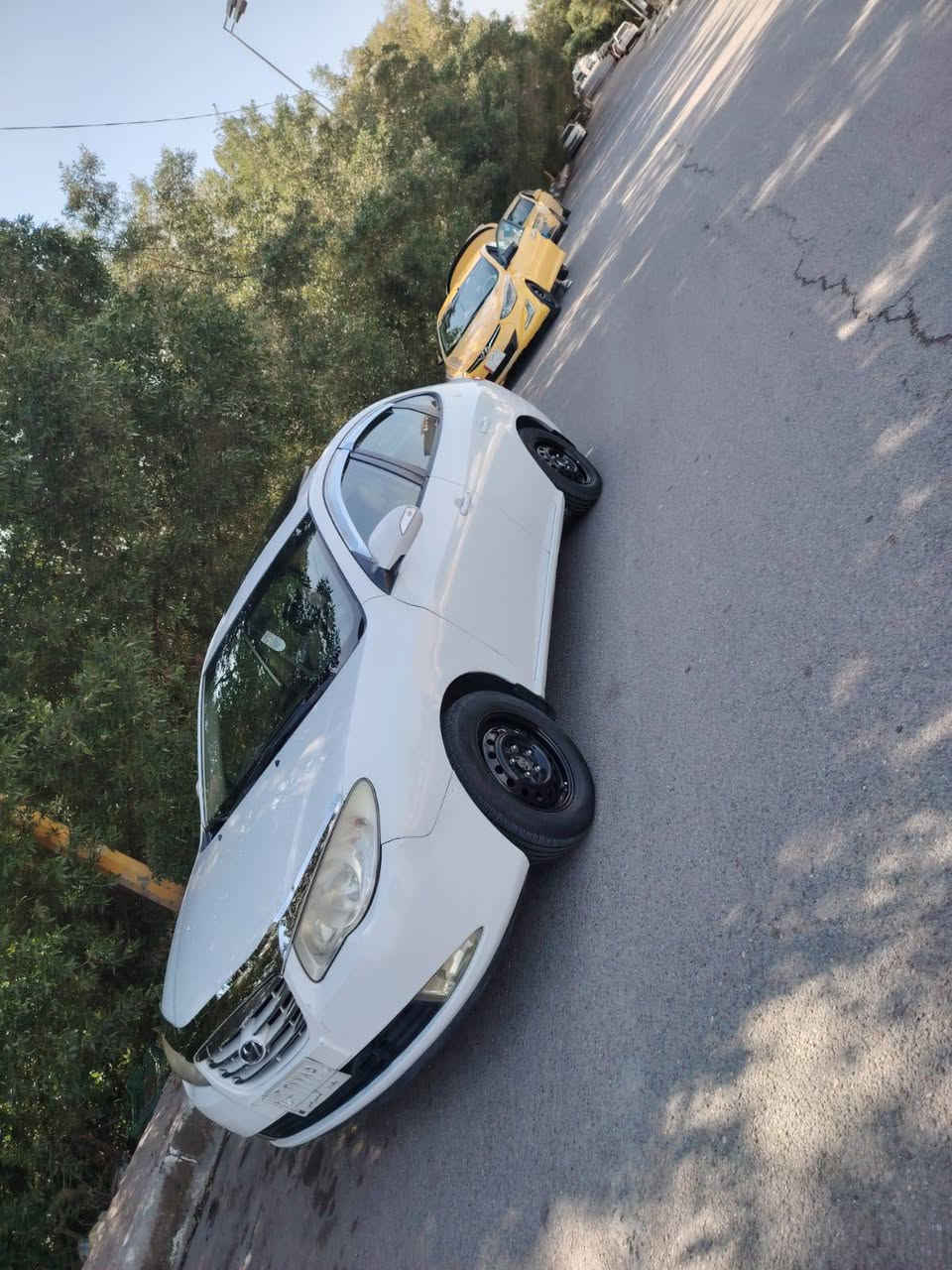 محرك 1600 طخطخات. خفيفة مصبوغة جمالية طخه بل جنطه الخلفيه طخه خفيفه تخم تاير جديد تبريد شغال ثلج سياره جديده مكان الرحمانيه الجعيفر  الاتصال *********** السعر 105 وبيه مجال شيء قليل حق الجيه
