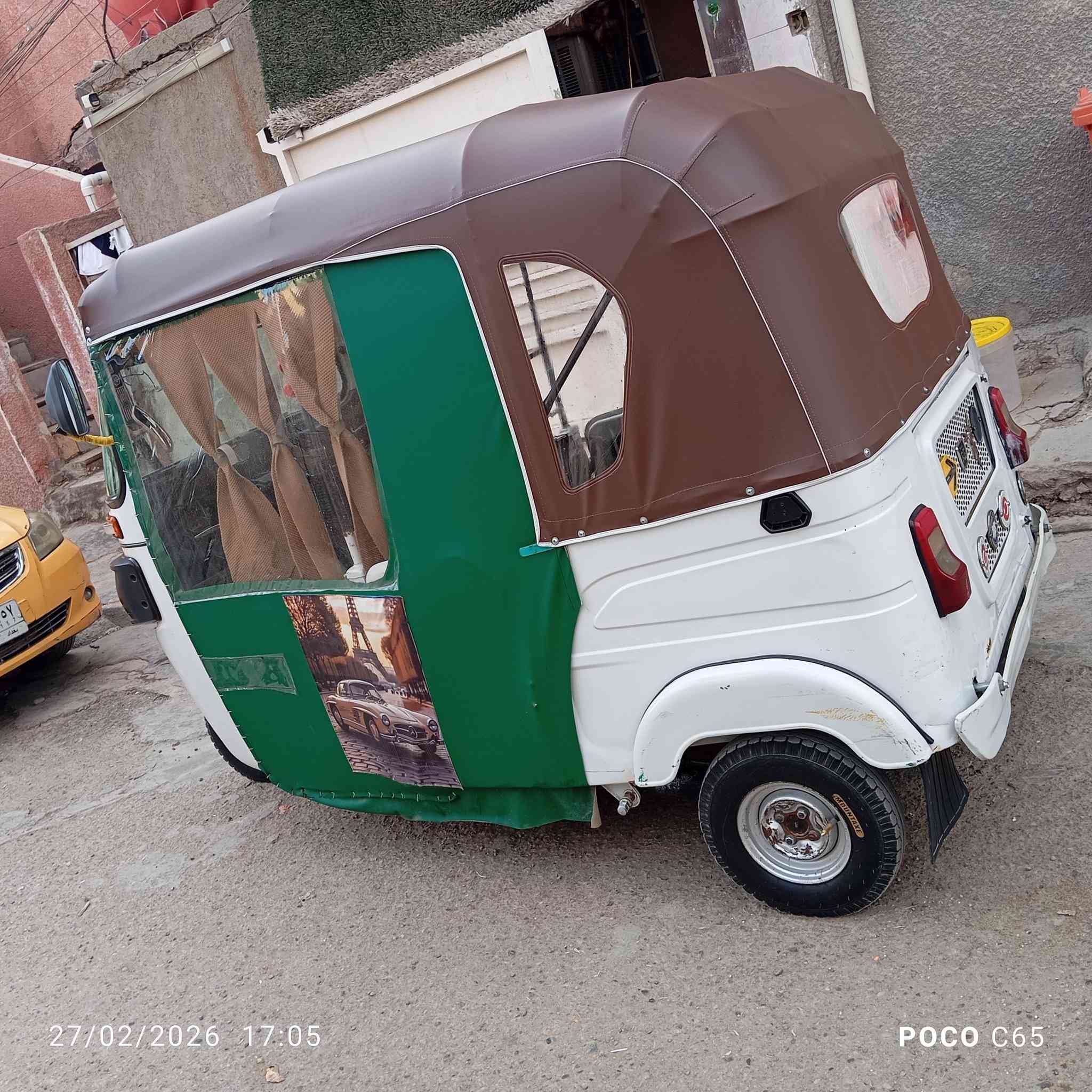 السلام عليكم تكتك للبيع موديل ٢٠٢١ تكتك رقم وسنويه   مكينه خير من الله جاهزة كهربائيات جاهزة  سعر ٧  مكاني بغداد لشعب شراي يتصل ***********
