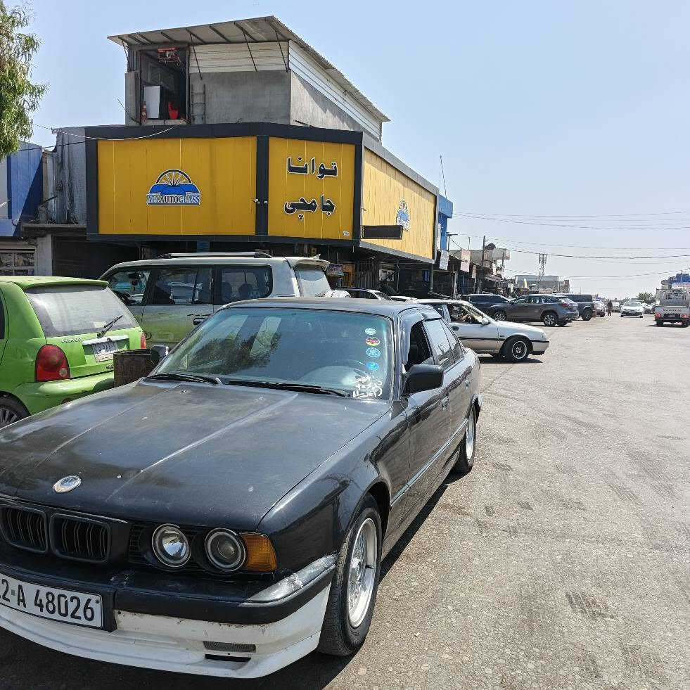 مووديل 1990 ته به ريت سارت گارم به شه رت گير مكينه به شه رت تؤ ماتيك بي ليدران سعر 55ماجال *********** أربيل, العراق
