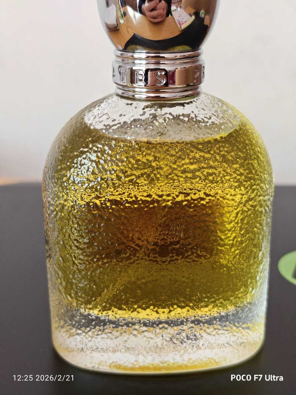 عطر هيدن ليذر (Hidden Leathe) فخر الإمارات الاصلي مستخدم رشات قليله بدون كارتون للبيع بسعر 95 الف 
متوفر خدمه توصيل لجميع محافظات العراق 
رقم الهاتف: ***********8
