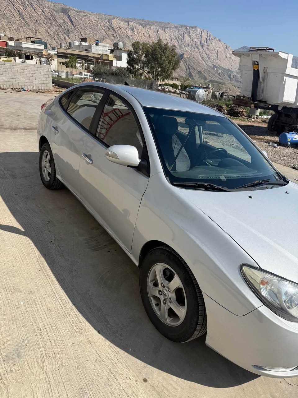 ئاڤانتی براوە

مۆدێل ٢٠١٠
ئاڤانتی  لایت رەش
لیزەر
تەبریت لەمس
گێچ وەنەوشە
کوشن هیتەر
سکوان ڤۆلیۆم
تایەو ویلی بیلادی خۆی
سەقفی بۆیاخ نیە
زۆر تازەیە 
شوێن :(دەربەندیخان)
*********** واتس ئپیشی لەسەرە دار بنديهكان, السليمانية
