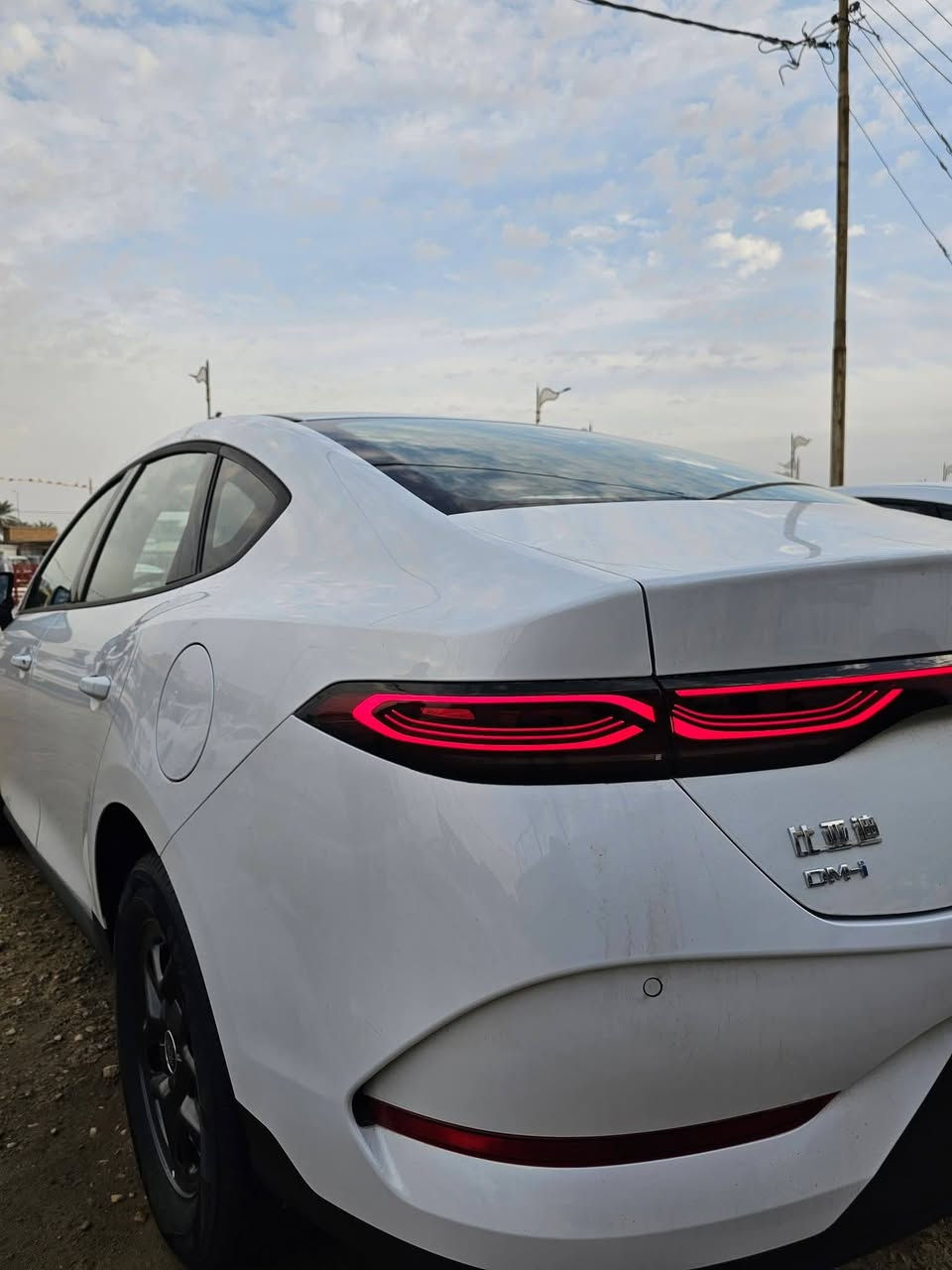 للبيع بلقسط لسكنة بغداد حصرا 
السيارة مرقمة ورقم مميز 
السيارة زيرو ماشية الف فقط 
المقدمة 60 ورقة 
التسديد الشهري 4 ورقات 
للاستفسار الاتصال ***********
