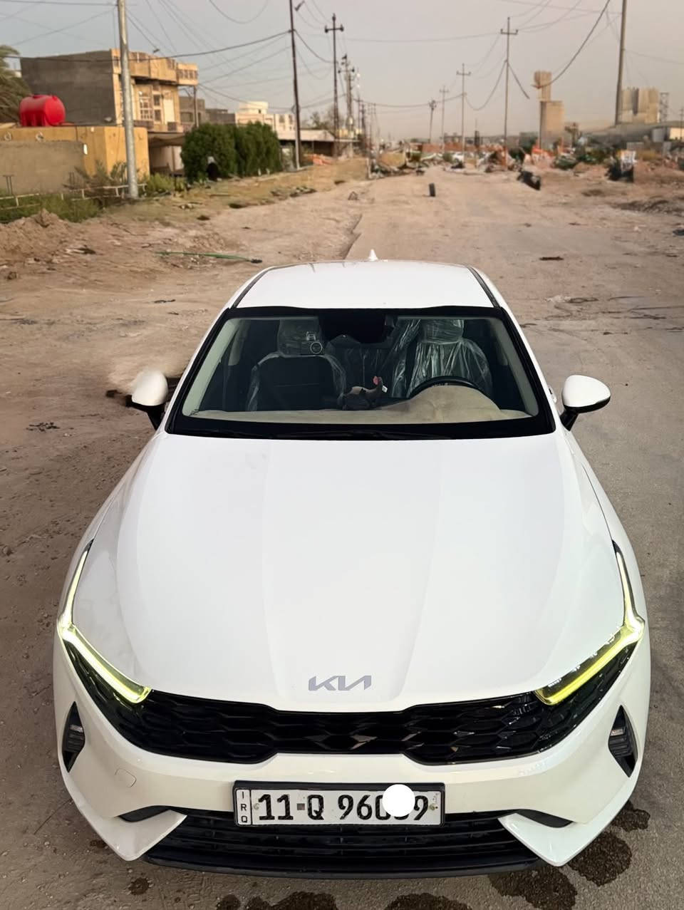 السلام عليكم 

K5 هايبرد 2023 
وارد كوري 
🔺تحكم ستيرن 
🔺ترحيب عند الاقتراب 
🔺تحديد مسار 
🔺كروس سرعه
🔺ماصده اربع عدسات
🔺اشارة بالمري
🔺مري كهرباء شفط 
🔺شاشه كبيره لمس 
🔺شاشة تبريد لمس
🔺كير ماوس 
🔺اوتو هولد 
🔺تدفئة كشنات 
🔺تدفئه ستيرن 
🔺تبريد قطعتين 
🔺كشنات جلد 
🔺جامات اربعتهن اوتو 
🔺داش كام
🔺فتح جنطه عند الاقتراب  

سنويه جديده 2030  
والسبارة باسمي تحويل بنفس اليوم حاضر 
كير ومحرك مكفول وتبريد ثلج 
السيارة مكفولة من الضربه والصبغ
 بيها تبديل جاملغ اثر خدش عميق   
***********
