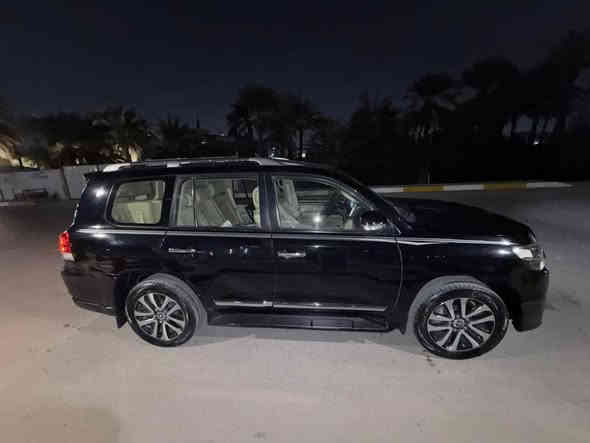 السلام عليكم لبيع لاندكروز بريم 6 سلندر 2019 شركه سردار مكفوله كفاله عامه عدا بارد بصيط بلباب ماشيه 105 
مكلف ب نشر 
***********
