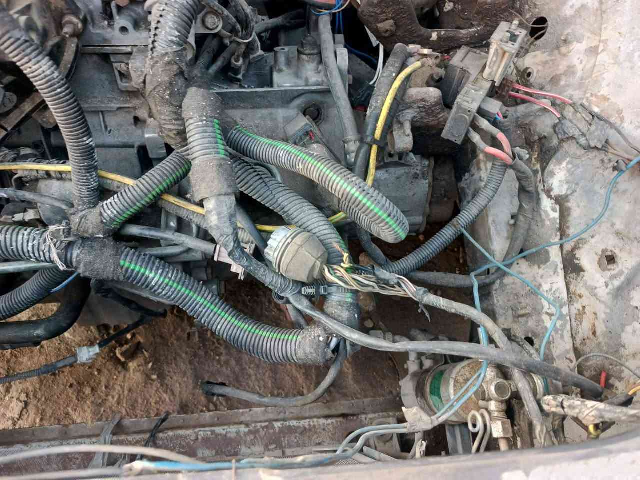 معروضه للبيع حتركت اوعدته كامله موديل 10نقصه دعاميه اوصبغ اوشد ضفيره وشغل للعلم غراضه كله موجوده حتى ضفاير جدد سعر 19للاستفسار ***********
