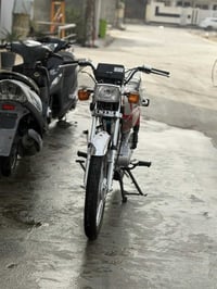 الدراجه للبيع نقصها بس كتف مال اشياير دراجه رمبه صار اقل الشهر من نازل...