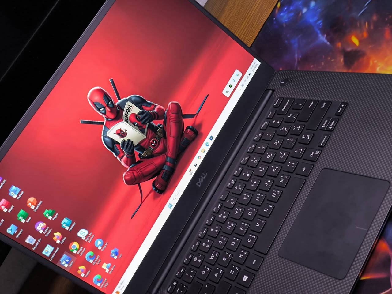 Dell Precision 5540
كوراي سفن جيل تاسع H
 Core i7 - 9 H
12 CPUs - 6 Cores

رام 16 كيكا ددر4 
هارد 512 كيكا سسد ام تو 

كرت شاشة خارجي نيفديا كوادرو T2000 حجم 4 كيكا
Nvidia Quadro T2000 - 4 Gb

كرت  شاشة داخلي  انتل  كرافكس 8 كيكا
Intel UHD GRAPHICS 630 - 8 GB
حجم 15.6 فول اجدي 

كيبورد  عربي انكليزي ضوئي ليزري 
سعر:  600 الف دينار


**إذا كنت صاحب هذا الإعلان وتريد حذفه لأي سبب، رجاءا أرسل رسالة إلى الدعم الفني**