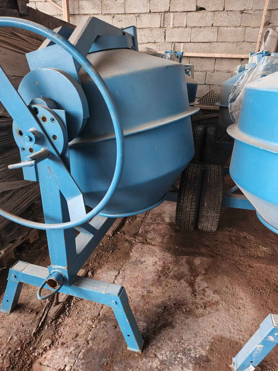 للبيع خباطات  قياس كيس سمنت كهرباء 3فيز
معدن ثقيل 
متوفر جميع موديلات الحدائق و الحجر

***********

#خباطات #خباطه #شتايكر #بلوك #مقرنص #بيهارتون #لاينات #حجر #خباطات_للبيع #خباطه_للبيع #مقرنص #حدائق #شتايكر #لاينات #حجر #ازاره #بهاتون #نافورات #مشتل #تصميمحدائق #معملالماسبغداد #نافوره #سياج #اسيجه #اوكسيد #صبغاوكسيد
