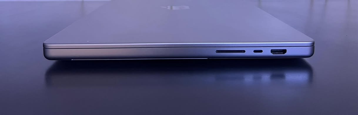 MacBook Pro 201 M1 Max 16” 

Cpu 10 - Gpu 32

Ram 64 | SSD 2 TB 
Battery 99 | Cycle 11

Price: 2,475,000 🔒 

***********
