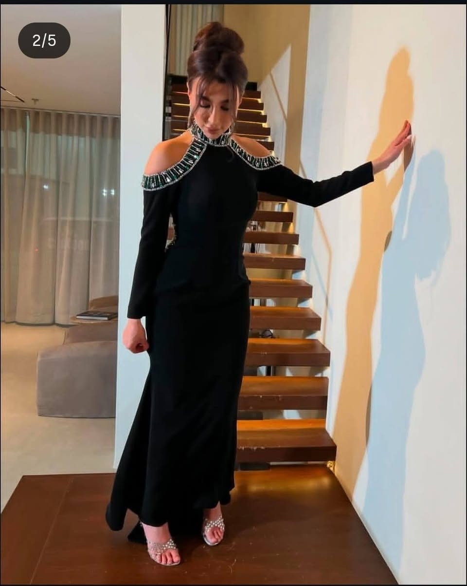 فستان للبيع الفستان ماملبوس اهوايه مرتين فقط
ونضيف وجديد والخامه اتخبل وكلش حلو بلبس ايلبس قياس ٤٢


**إذا كنت صاحب هذا الإعلان وتريد حذفه لأي سبب، رجاءا أرسل رسالة إلى الدعم الفني**