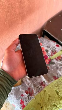 ايفون 13 • للبيع • محادثة خاصة