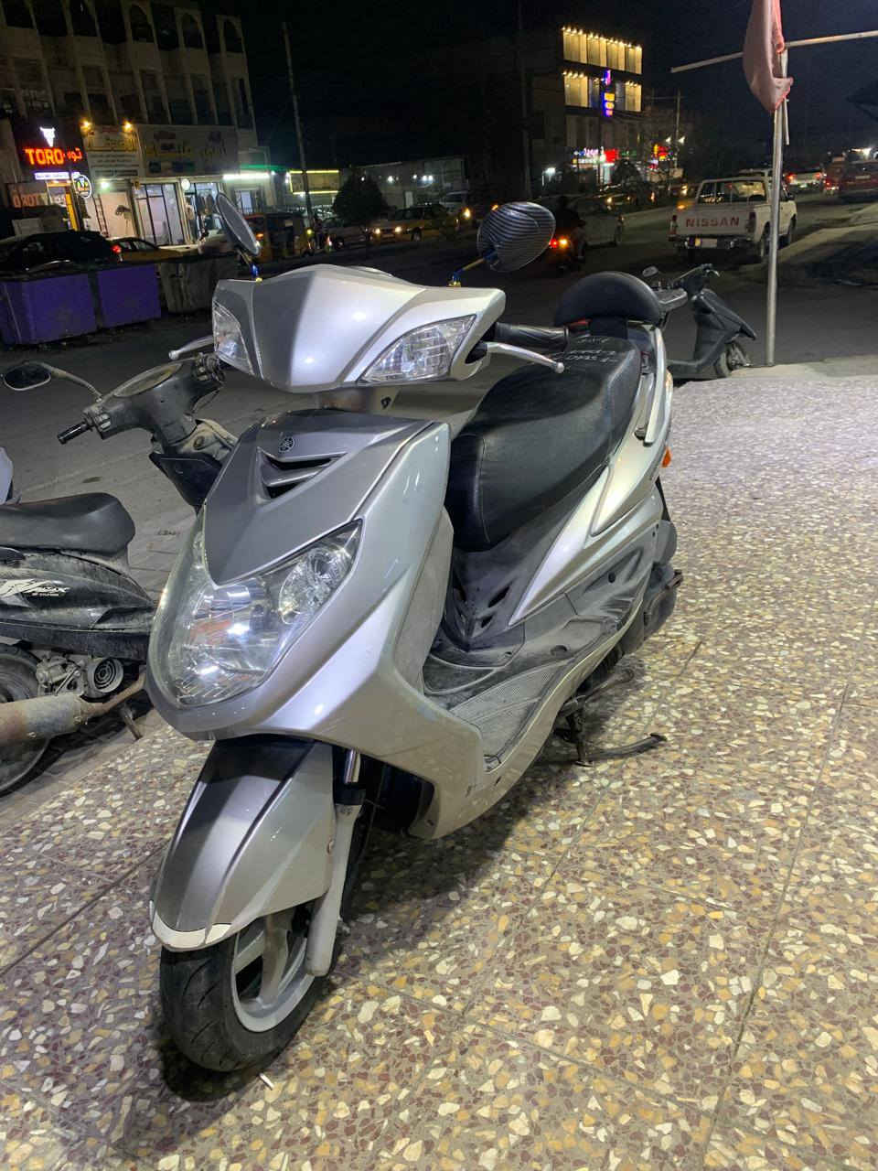 سلام عليكم سكنس فحل ياباني قبق نفخ دراجه نضيفه سعر 1300 بغداد الشعب 
***********
