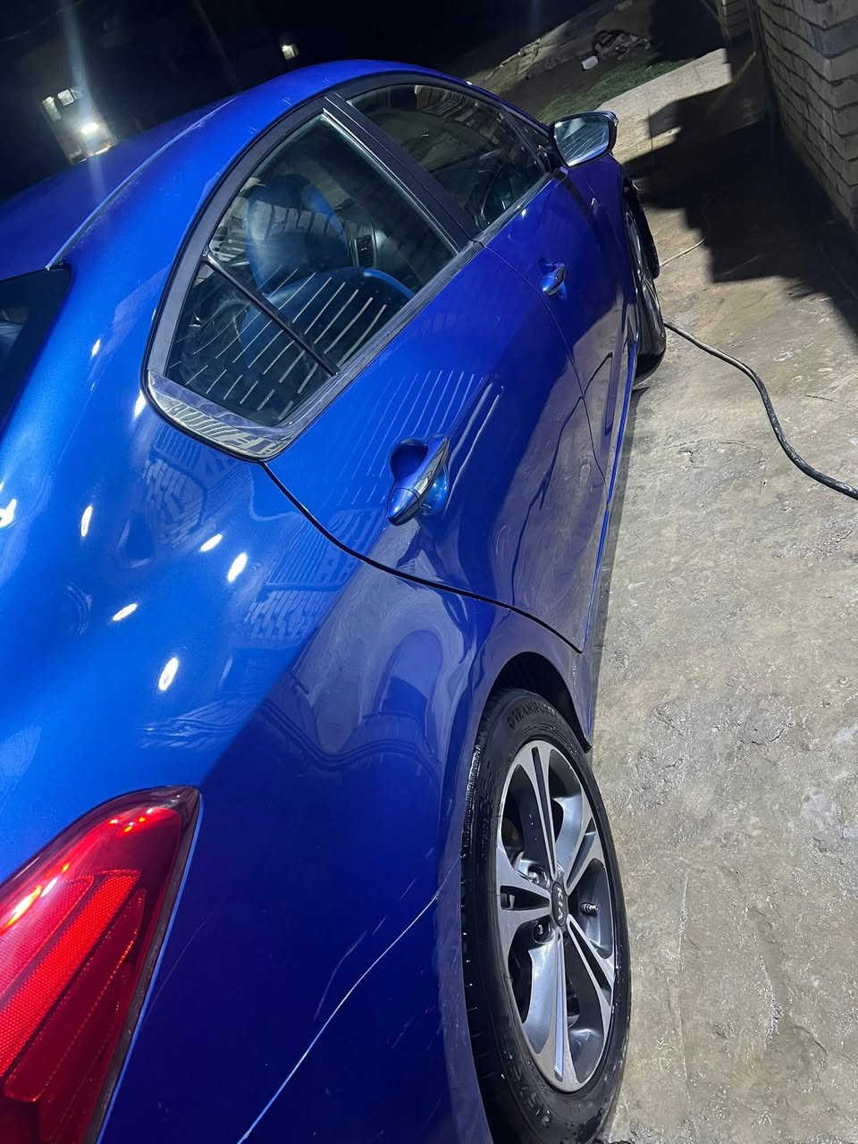 فورتي موديل 2014 سياره بيها قطعتين صبغ جاملغ الخلفي ولباب خفيف ضربته الداخل بي دوشمه بلون سياره العنوان بغداد رقمي *********** @إشارة
