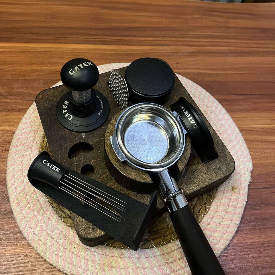 ✨ تتوفر بعدة أشكال بكجات مختلفة
📏 متوفرة بقياسين: 51 مم و 58 مم
حتى تناسب أغلب مكائن الإسبريسو المنزلية والاحترافية.


**إذا كنت صاحب هذا الإعلان وتريد حذفه لأي سبب، رجاءا أرسل رسالة إلى الدعم الفني**