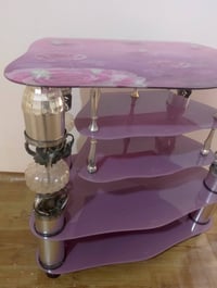ميز للبيع مراسله الحساب اوالاتصال . 07831312610