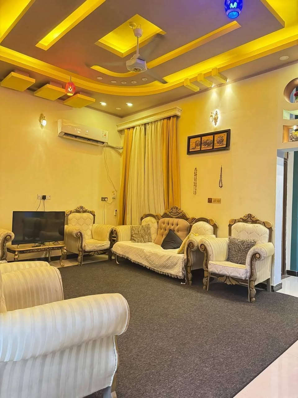 🔶 #بيت_حديث_في_حي_النفط_الجديد
🔶 #المساحة_200_م_مقابيل_ال36
🔷 #التفاصيل طابقين 6 غرف قريب من شارع السيد
🔷مكتب خالد للعقارات / الحيدرية / شارع المحافظة قرب افران العامل 
☎️ الاتصال :
               ***********
               ***********
