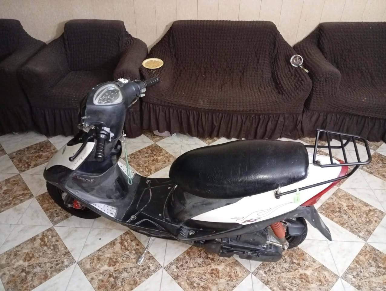 ماكس عدله للبيع تفاصيل مبدله ستوهه تخم تاير بوشه ٤٩ مامفتوحه ولااا ملعوب بل مكينه خرسه وصوت ناعم صلنصه FM بيهه طكه حلوه نكر سلف شمعه بيهه اكثر من نوع رماش طلع الوان كهربائيات كلهه سغاله هاذه رقمي بي وتساب
***********
