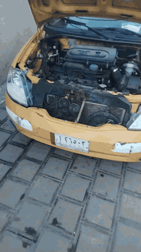 السلام عليكم طيبه موديل 16  راعيه كربلا هيىه وغرامه مصفره  سنويته لل 2022 بيه صبغ بدايت البنيد وشويه باب بصف السايق كير كفاله مكينه ماتنقص بس تبخر كهرباياته كله شغاله حداديه بس درايم الايسر حلوه حداديته معروضه ب 36 وبيه مجال بصيط حق جيتك مكاني كربلاء العطيشي رقم ***********
