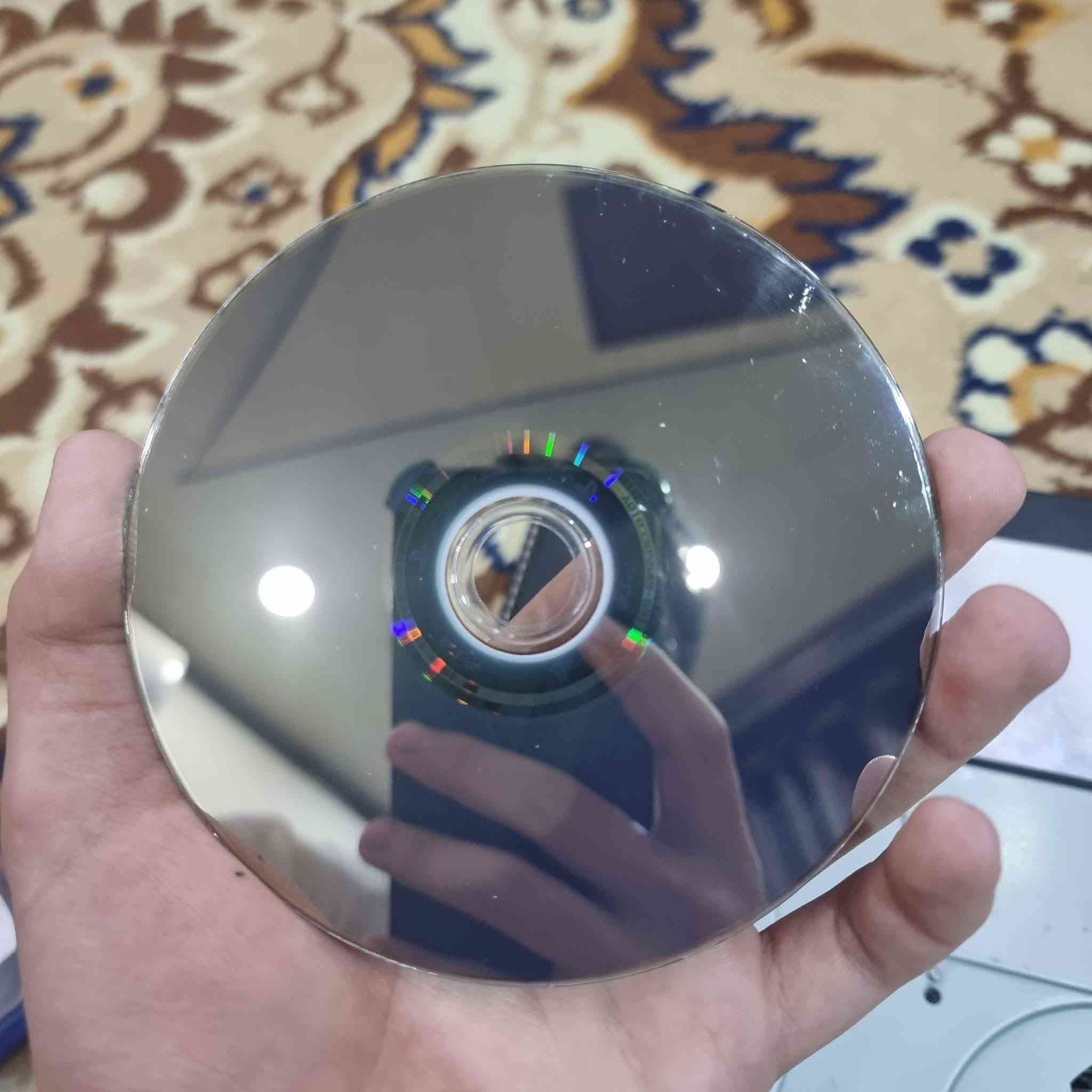 PS4 جهاز نضيف ما مفتوح اونلاين  كلشي شغال بيه ويا يدات ٢ اصلي ويا قرص IT TAKES TOW 

 ويا حساب العاب حساب TOMB RAIDER DEFINITIVE EBITION
ويا ثيم مرتب
THE CROW 2 

NEED FOR SPEED 
 تواصل ***********

و متوفر على ماسنجر مكاني نجف حي الهنديه
يابه جهاز نضيف و تعال افحص وخذ لا مفتوح ولا اي شي جديد سعره بس ٢٥٠ وبي مجال
