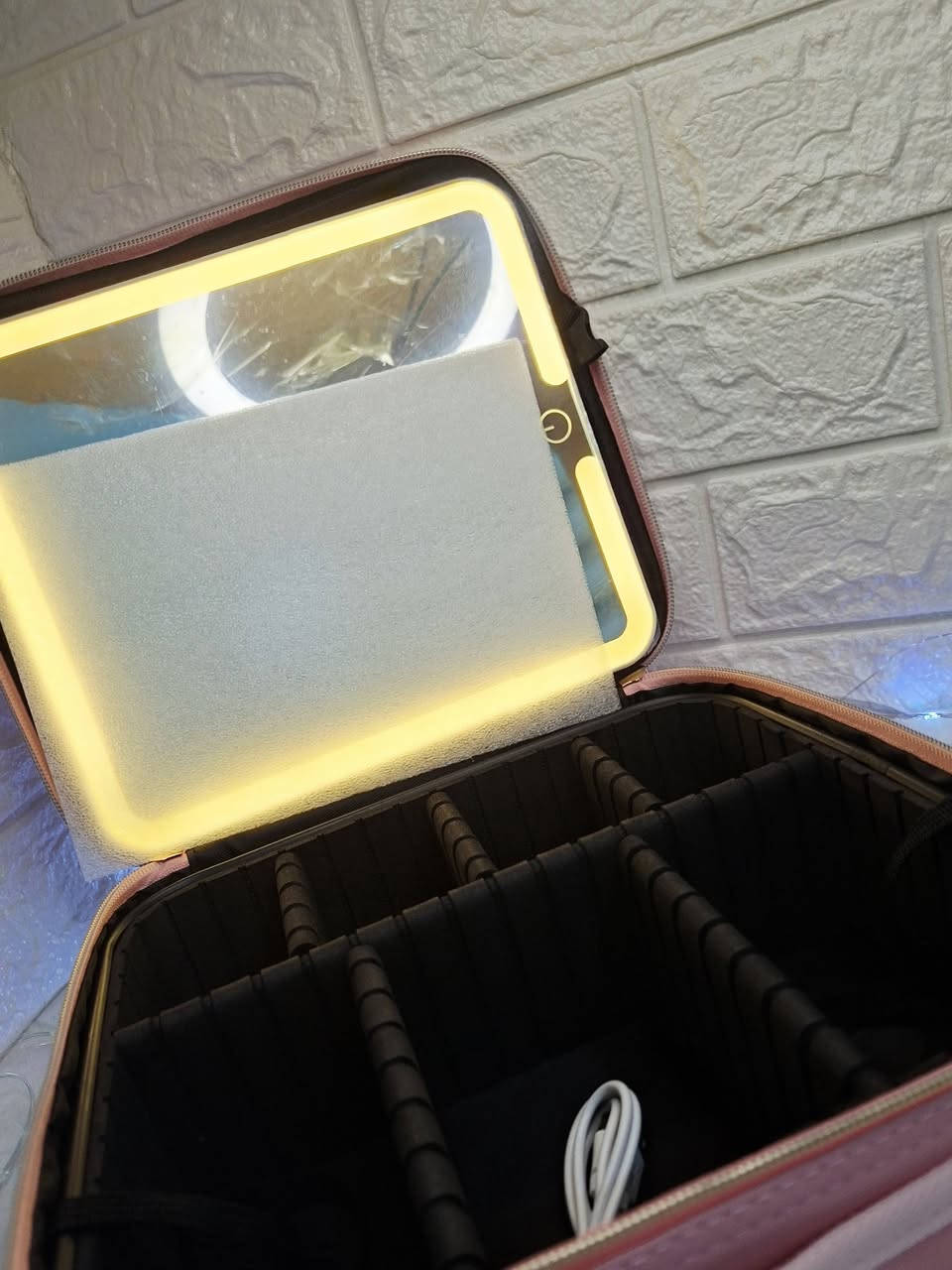 جنطه مكياج مع اضاءة ع اول تم ٢٠


**إذا كنت صاحب هذا الإعلان وتريد حذفه لأي سبب، رجاءا أرسل رسالة إلى الدعم الفني**