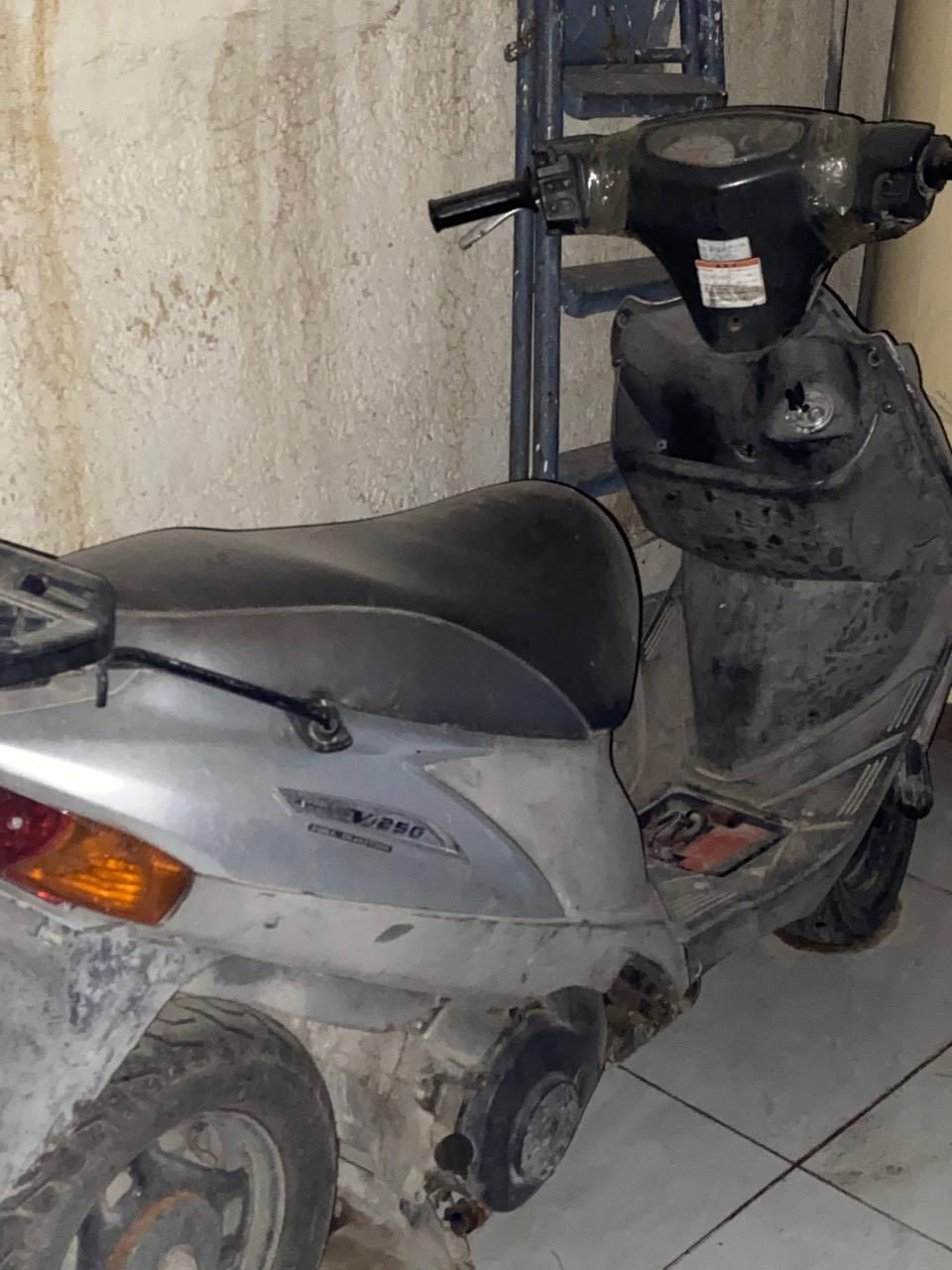 السلام عليكم دراجه ادرس ياباني دراجه جانت شغاله وناعمه فول كلها جانت شغاله بس انتركت وهسه كامت متشتغل أبيع هل موجود مكاني بغداد الخطيب سعر ١٠٠ ألف رقمي ***********
