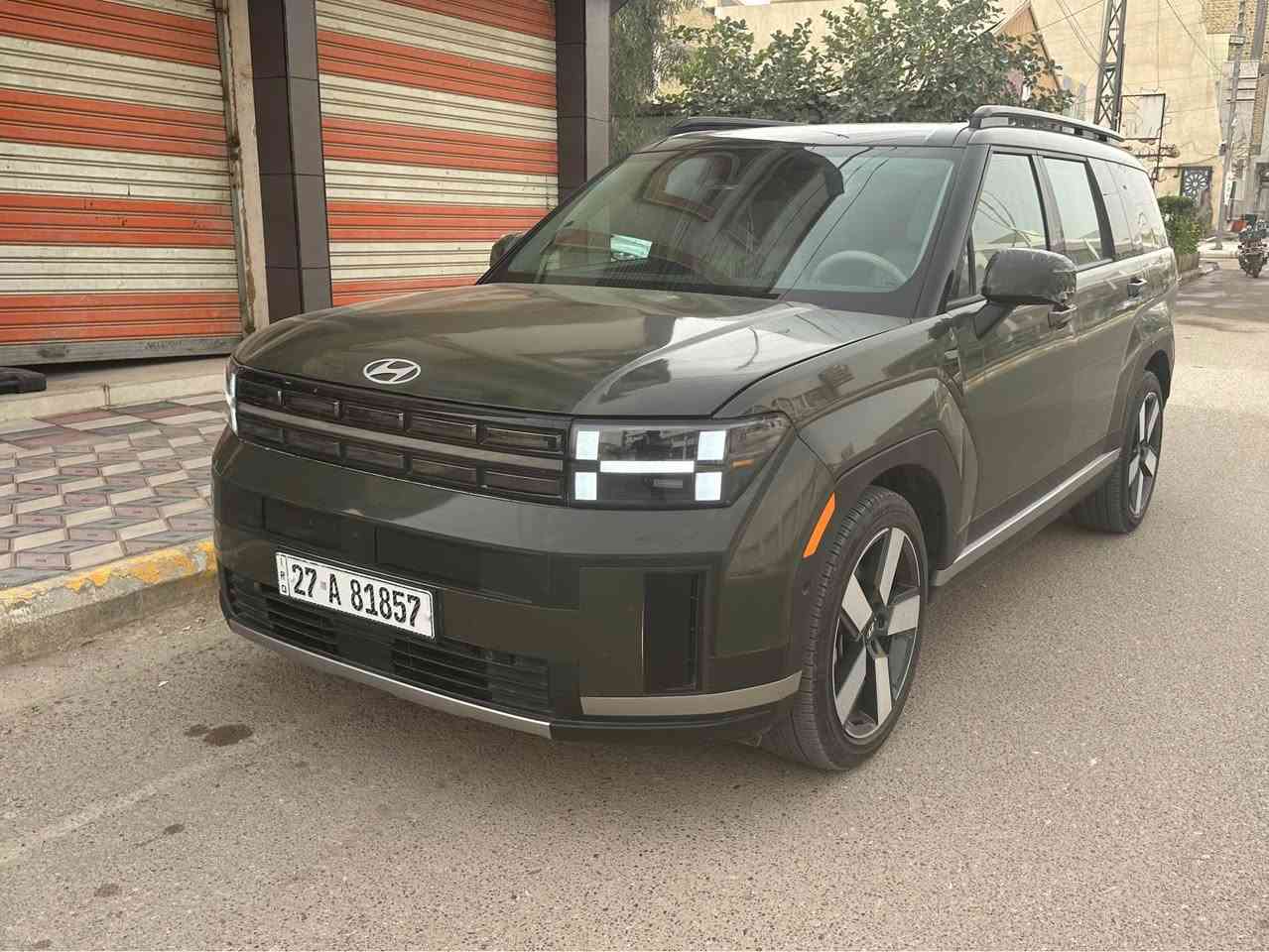 الـسلام عليكم 
هونداي سنتافيا موديل 2024 الشكل الجديد رقم الدولي مواصفات فول الفول 
شاشه بلازما متصل
كشنات جلد ابيض بلاد ودشبول مطعم ابيض وصاجي واسود
سايد بريك دكمه
كشن تدفئه وتبريد 
شحن واير لكس 
جنطه كهرباء
فتحة سقف +بانور اما
تبريد 3 قطع 
ثلاجه 
عداد 12.000 كيلو متر 
شاشة دشبول 
برادت خلفيه بلاد 
رإدرار امامي وخلفي 
كاميرات 7 امامي جانبي خلفي 
مري قلاب 
بعد اكو هواي مواصفات 
بيع او مراوس حسب القناعه واذا مراوس تاهو لاند كروز اراوس السعر 265 
مكاني ناصريه مركز 
للاستفسار *********** ناصرية, ذي قار
