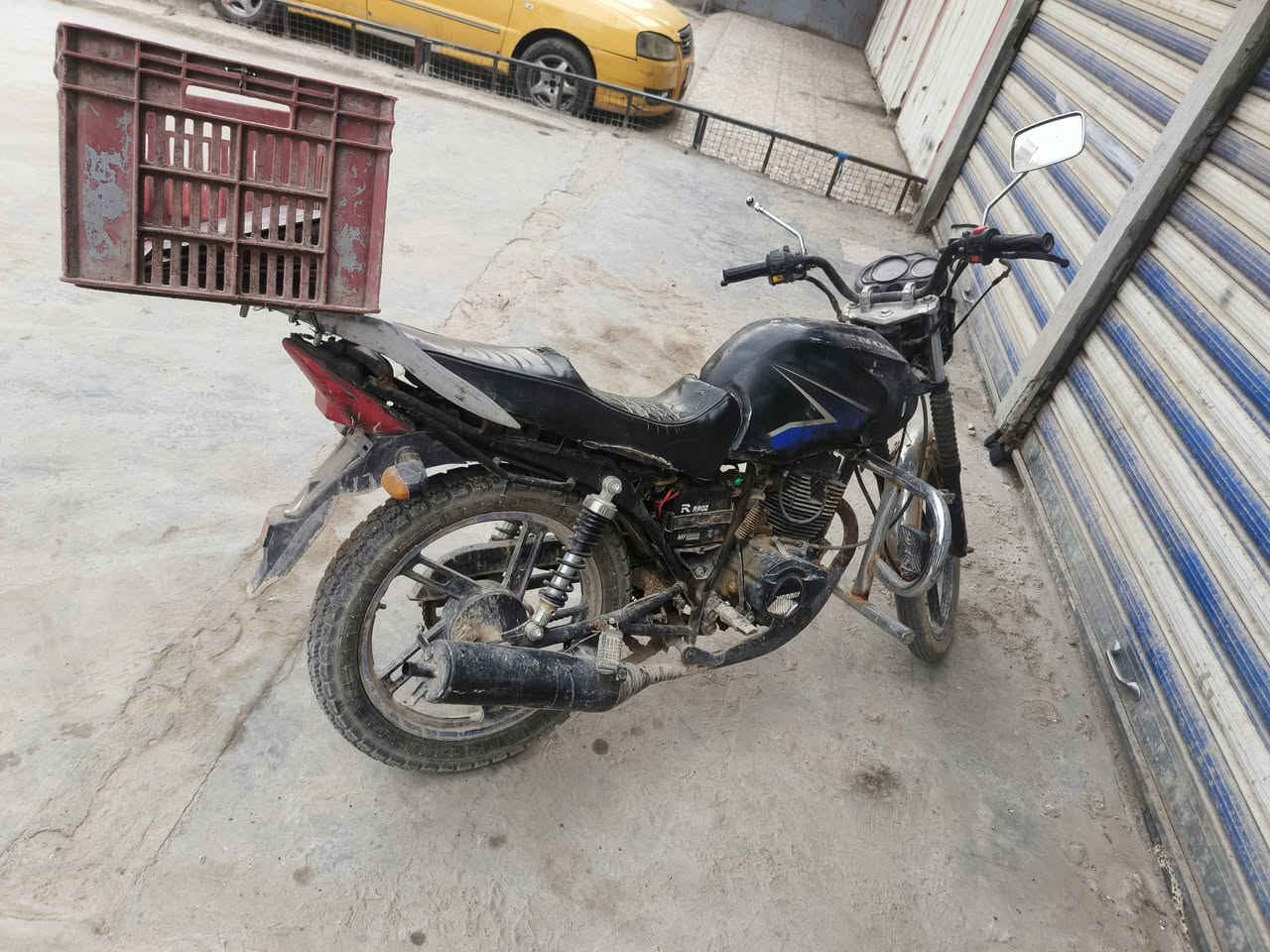 سلام عليكم دراجه البيع 5كير مابيه نقص السعر 300الف وبيه مجال رقمي ***********
