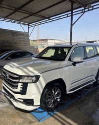 لاندكروز 2023 لمتد اصلي وكاله ساز بعدها بالضمان   محرك 4000 تنفس طبيعي...