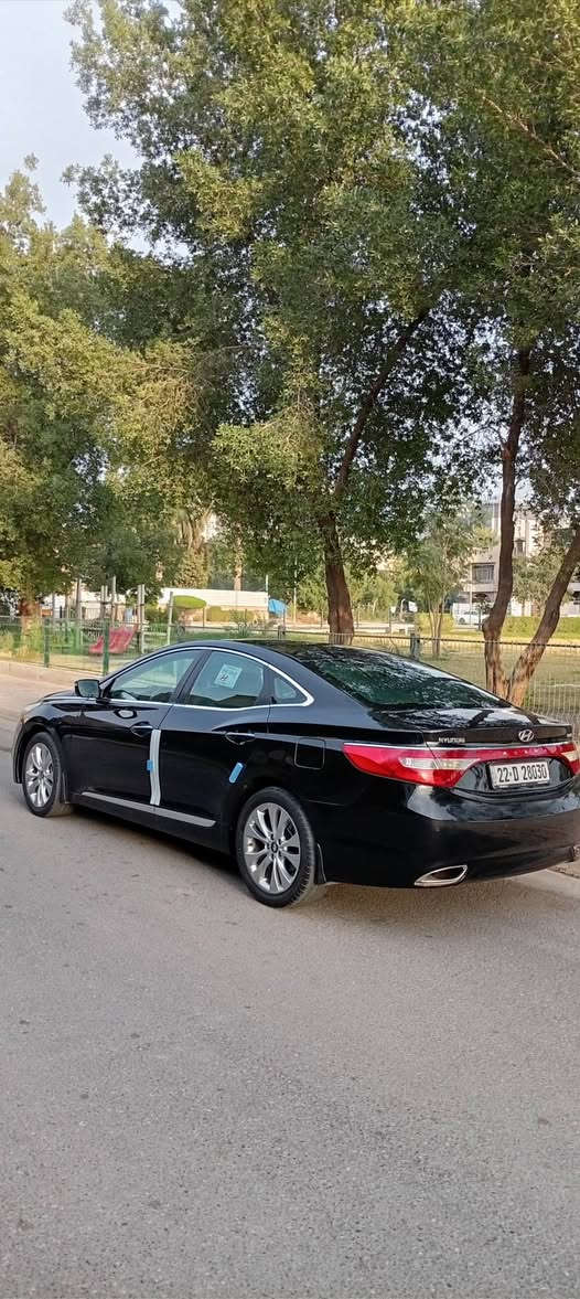 السلام عليكم
من رخصة الادمن المحترم
للبيع بالنقد فقط بدون اقساط ولا مراوس 
هيونداي ازيرا خليجي 2012 مكفوله من الصبغ والحادث عدا بارد شويه بالجاملغ الخلف السايق كلش بسيط كما موضح بالصور
رقم اربيل الدولي جديد سنويه جديده شرط التحويل
كير ومكينه شرط الفحص اخوان منزل مقطع فديو وتفاصيل كامله 
مواصفات نص فول
تحكم ستيرن
كراسي كهرباء
كشنات جلد
داخل لونين
صاجات
مري شفط
اشاير بالمري
يدات نيكل
تبريد قطعتين
بردات خلفيه
براجكتورات
لدات امامي وخلفي
حساسات امامي وخلفي بلاد
اواكس +US B
سماعات دمام اصليه 
لايت اوتو
 خمسة ويل كب 18 اصلي
تبريد ثلج
تدفئة شغاله
صدر امامي وخلفي بحاله جيده
مكينه ٣٣٠٠ دوش بحاله جيده
باتري جديد
السياره حلوه وجاهزة للجناي مكاني بغداد الكرخ السعر 115$ مجال بسيط حك الجيه للشراي للاستفسار الاتصال بالرقم *********** ( تعال شوف السياره واحكم بنفسك وتدلل) ترايها اخت الزيرو بالعافيه عالياخذها وتحياتي للجميع(جماعه ال١٠٥ ما ابيع رجاءا)
