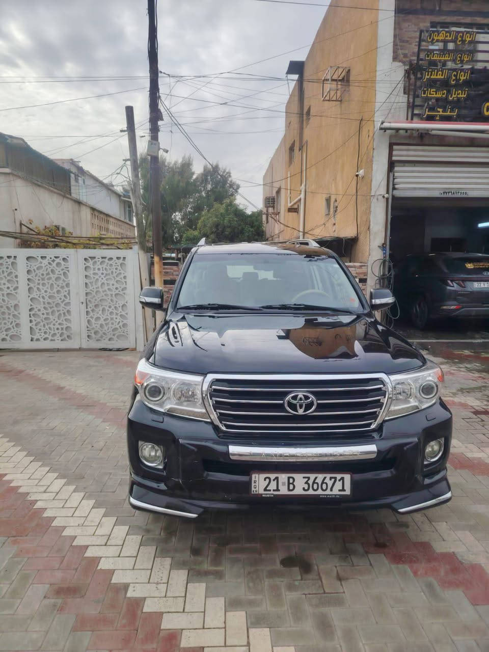 سلام عليكم لاندكروز جكساره ٢٠١٣بريم سياره كفاله بدون صبغ وضربه خير من الله ترايها زيرو مناقصها شي ماشيه ١٦٠حقيقي مكينه كير تبريد كله بلادي شركه بدون أي فتح بلادي سعرها 345بيها مجال رقمها سليمانيه باسمي ثاني يوم احولك للاتصال ***********
