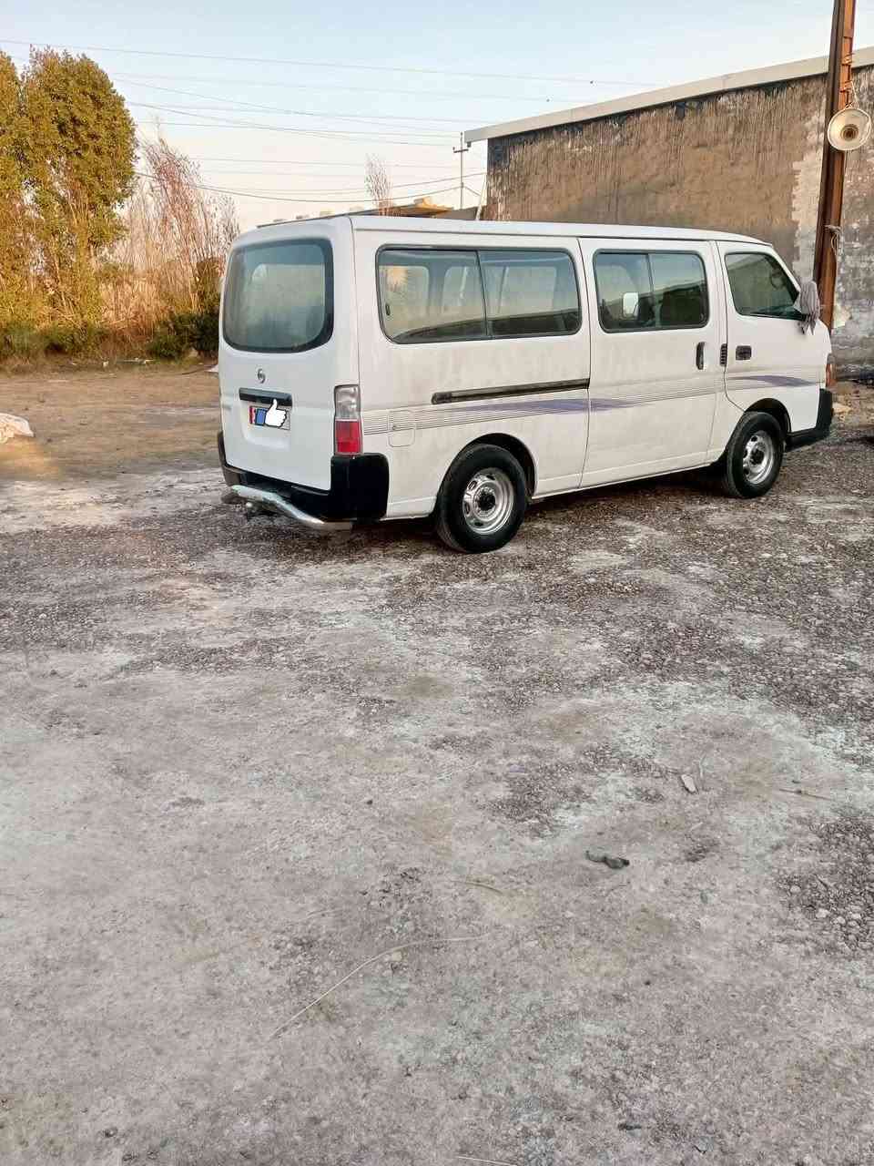 للبيع نيسان مديل 2010 مكفوله محرك وكير واكسن وتخم تاير وحداديه جديده ودوشمه كامله للتواصل ***********  سياره رقم كربلاء انكليزي رقم مميز مكاني كربلاء السعر 120 وبيه مجال قليل لمو شراي لا يعلق ولا يكسر بحلال العالم
