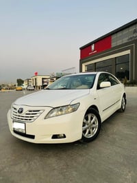 كامري GLX • ٢٠٠٩ • مكفول من الصبغ