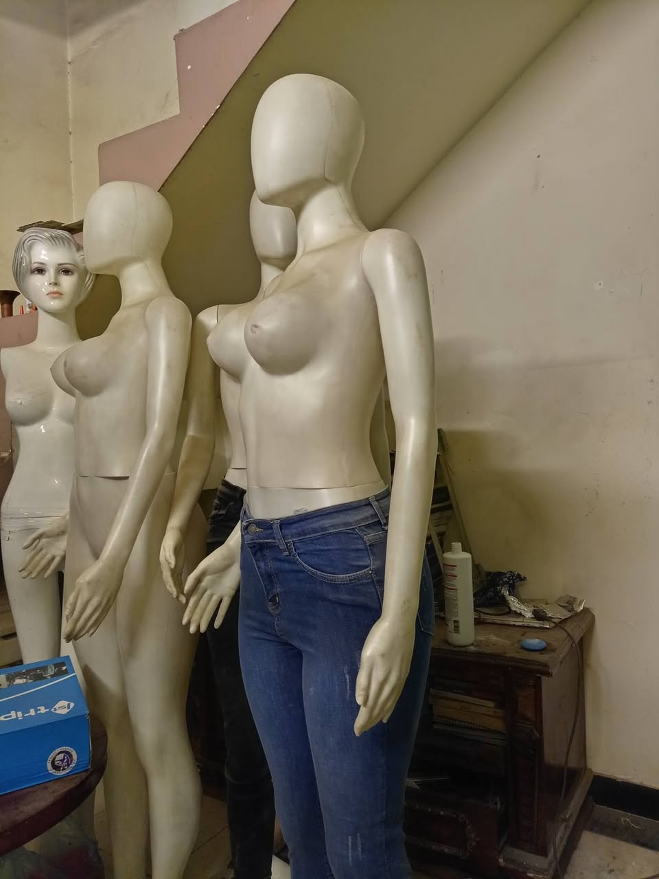 ملكانات للبيع
ملكانات ضخمه عدد ٣
ملكانات ناعمه عدد٨
مكاني الكرخ اليرموك
***********
