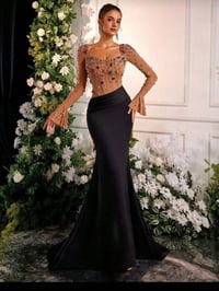 فستان • قياس S • جديدة ما ملبوسة