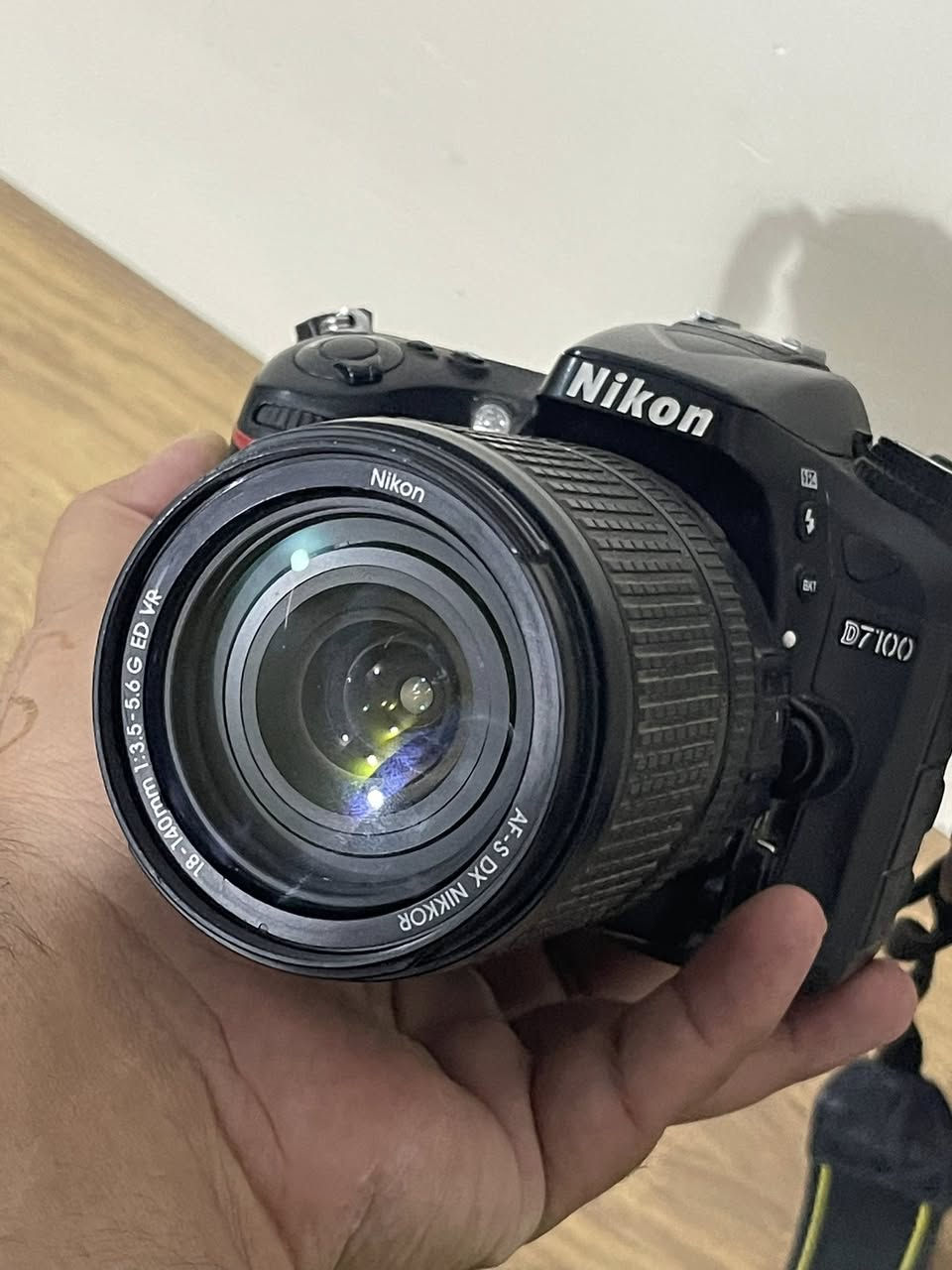 نيكون D7100
للبيع كلش نظيفه شرط استعمال شخص واحد 
ملحقات بطاريه وشاحنه اصليات 
موجود توصيل 
سعرها ٥٥٠ الف بيها مجال


**إذا كنت صاحب هذا الإعلان وتريد حذفه لأي سبب، رجاءا أرسل رسالة إلى الدعم الفني**
