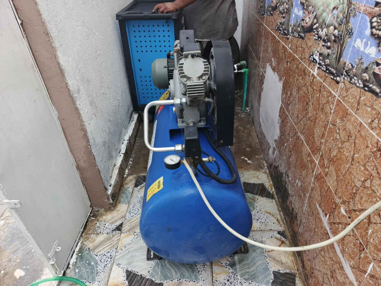 غراض للبيع للاستفسار التواصل مع هذا الرقم بغداد حي العدل ***********
