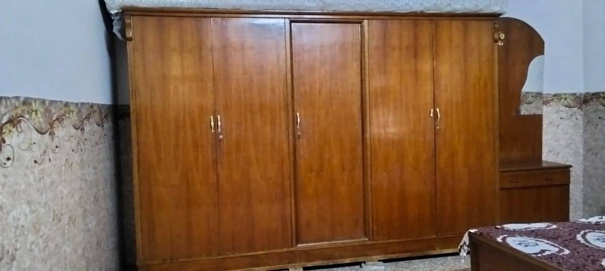 متاح غرفة خشب صاج نضيفه مابيه اي تصليح او عيب
السعر 350 العنوان موصل الاجانب الايسر


**إذا كنت صاحب هذا الإعلان وتريد حذفه لأي سبب، رجاءا أرسل رسالة إلى الدعم الفني**