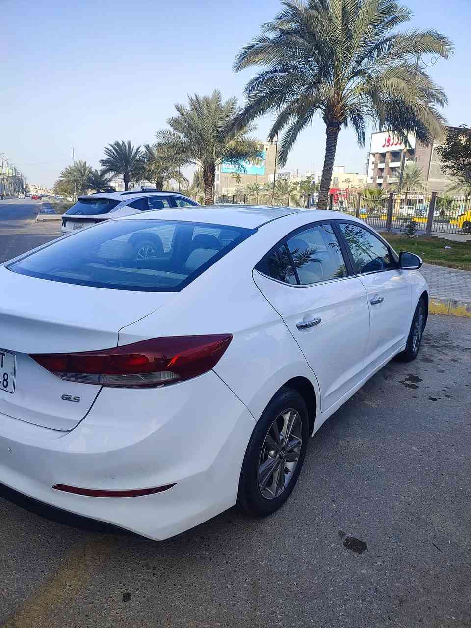 سلام عليكم النترا موديل 17 خليجي بغداد تحويل مباشر 
فول مواصفات فتحه تبريد قطعتين 

بيها 3 قطع صبغ  

كير مكينه تبريد تتفئة حداديه مكفولات شرط الفحص 

سعرها. 128 وبيها مجال حك الجيه مكانها كربلاء استفسار 

***********.   ***********
