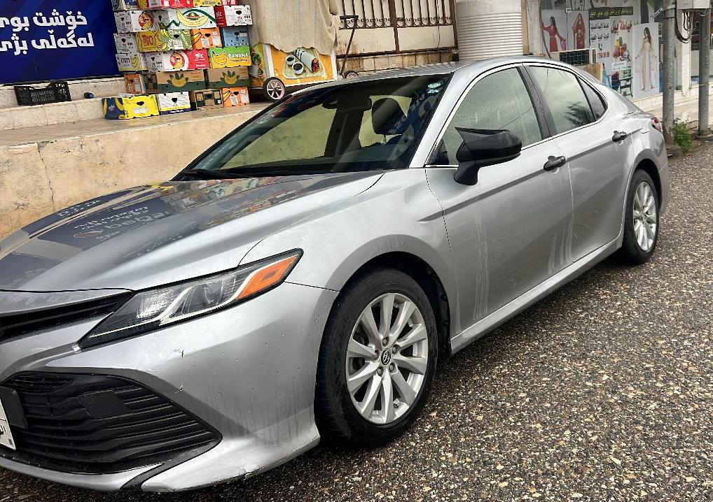 سلام عليكم
كامري امريكي
 LE

 موديل 2018
  ماشي 281 الف حقيقي سياره كلين تايتل
 بلا قطره صبغ بلا تبديل. بلا تكحيل كلها شرط فقط بي مكانين تعديل صغار بدون دواخل بدون اربك كير محرك شرط مامفتوح السعر 168 بي مجال قليل عليها غرامه 300$ دولار ينزل من السعر مكان السياره دهوك دوميز رقم موبايل *********** وتساب دهوك, العراق
