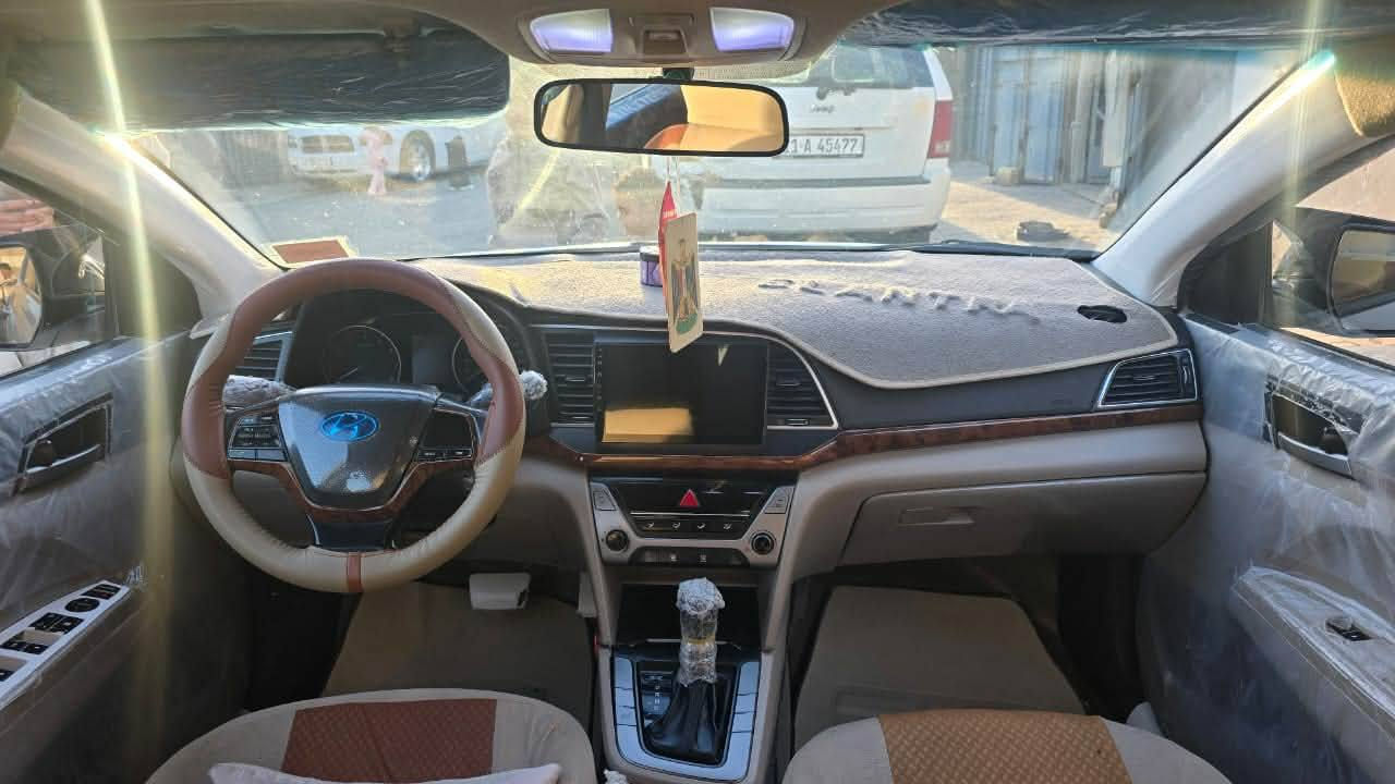 النترا خليجي 2018
فول مواصفات 
 رقم قادسية بأسمي مداور ثاني يوم
مكفولة عدة بارد بسيط بالجاملغ الامامي
جاهزة مية بالمية عله ايدي
السعر 160ورقة وبيها مجال
رقم مبايل***********
