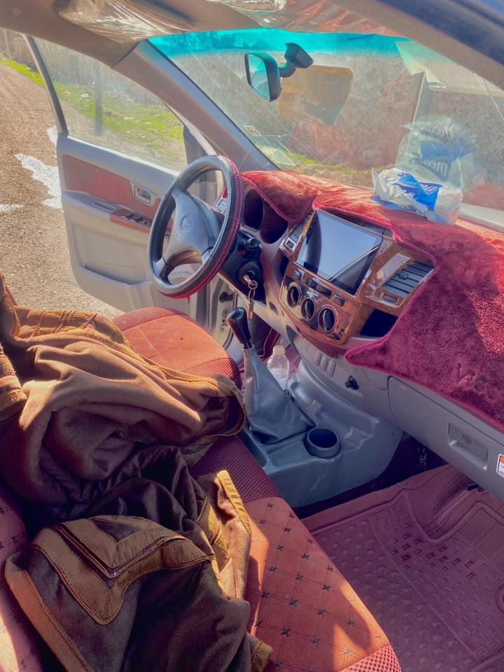 السلام عليكم
هايلوكس موديل 2008 
محدث. 2010 
رقم بغداد مشروع وطني _تحويل ثاني يوم 
شاصي 19سعودي 
تدفئه _تبريد شغال 
صدر جديد 
محرك وكير وإكسل. وشاصي _شرط ١/١ 
مسجل شاشه 
كهربائيات فول شغاله 
السعر 135وبيها مجال بسيط. 
***********
