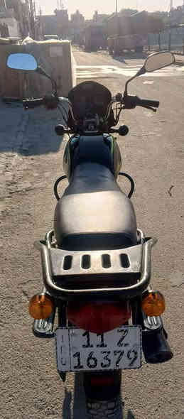 السلام عليكم بوكسر موديل 2022 مرقم بغداد بسمي تحويل ثاني يوم بيها هزه جديده دراجه ماشيه 28 الف كهربائيات كلها شغاله مكينه كايمه تبخير السعر 2,000,000مليونين وبيها مجال قليل عنواني مدينة الصدر 
رقمي *********** بي واتس اب 
        ***********
