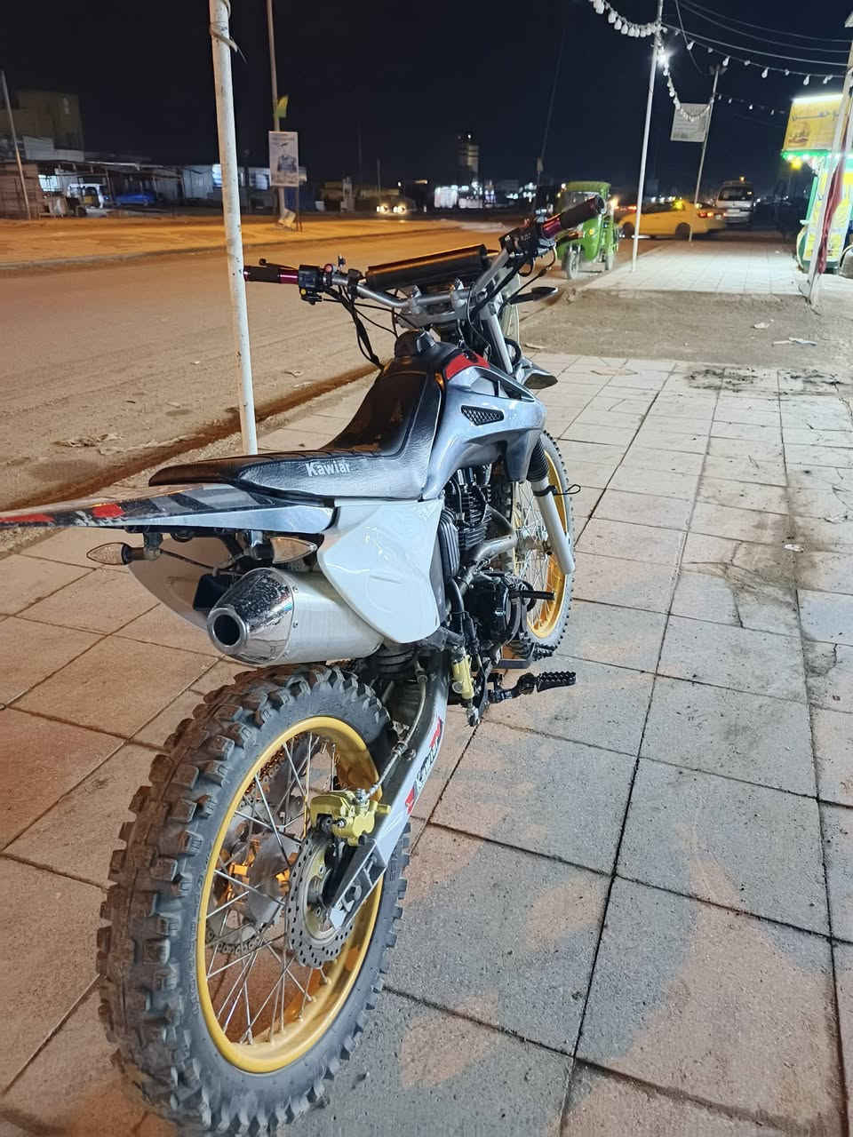 دراجه قفاز كاويار موديل 2025محرك 250دراجه شلعه تاكل الكاع كزوز مرعب اوراق كامله رقم . ‏‪***********‬‏خاص مغلق اتصل عل رقم وبيك خير وتددل تحياتي مرخصتك ادمن
