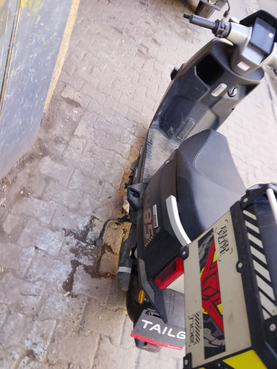 للبيع التواصل على الرقم  مكاني بغداد
***********
