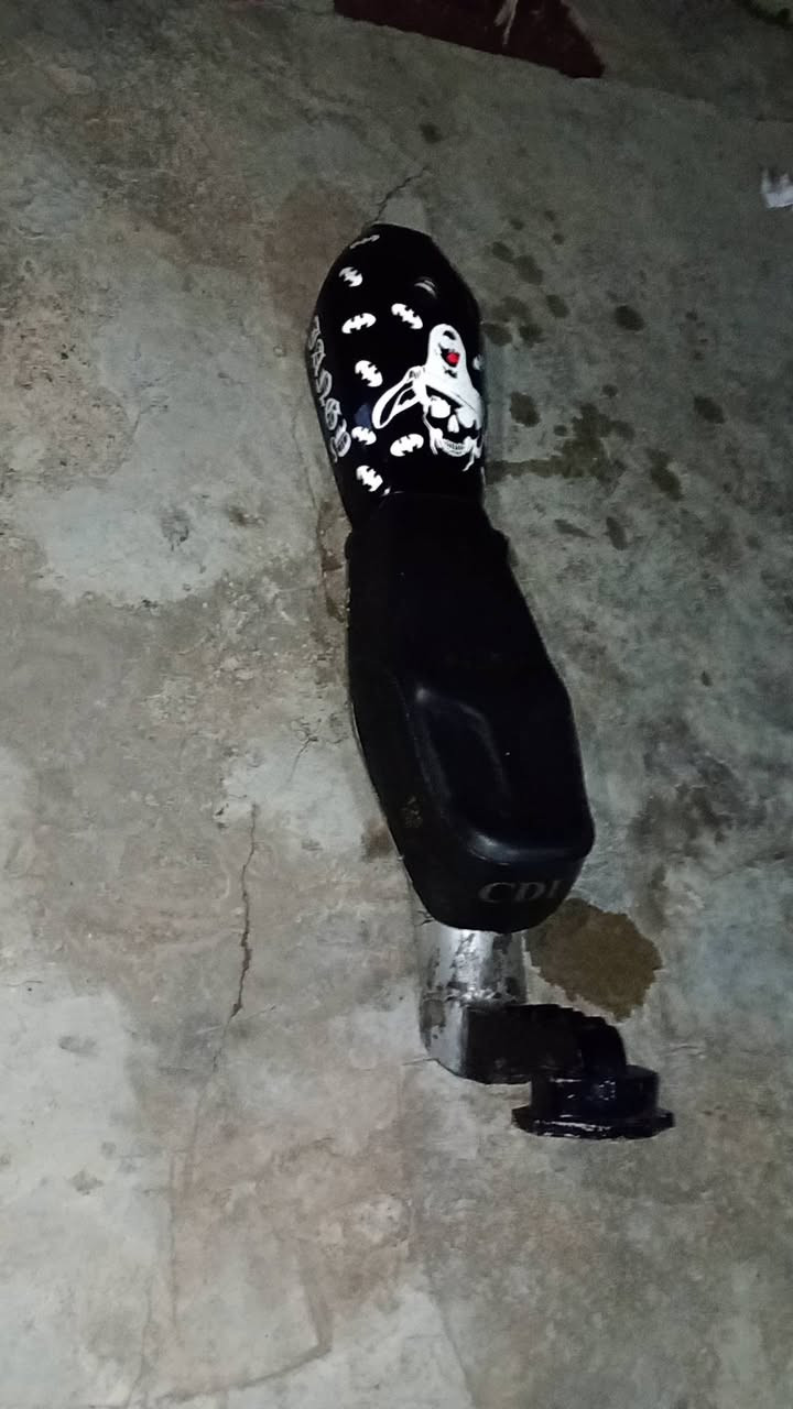 سەرەتا بەناویخوا ئەم تاقمە شازە بۆفرۆشتن لۆک لۆکن تەنکیەکان بەنزینی تێنەکریاوە هەرکێ موشتەریە چاتکا وەهەرزان ترین سعر هەرکەسێکیش ئەیەوێ وەدڵی خۆی بۆی دروسەکەین ئەدمینی گوڵودڵ🖤🤍


**إذا كنت صاحب هذا الإعلان وتريد حذفه لأي سبب، رجاءا أرسل رسالة إلى الدعم الفني**