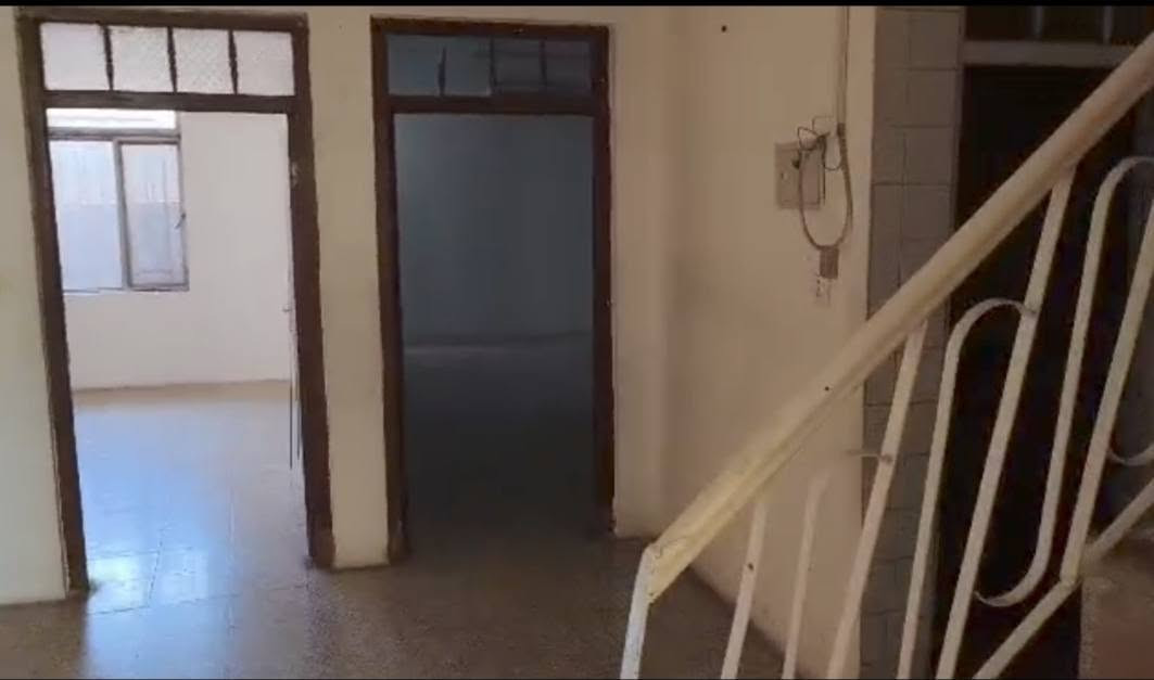 دار للأيجار
دار للأيجار في الموصل حي الباديات قرب منتزه البلديات
قريب على السايدين الرئيسية مال طب الأسنان مساحه 200
الدار طابقين يتكون من غرفة عدد (( 6 ))  وهول عدد 2 
الدار جاهز من ماء و كهرب// ***********
 الاستفسار اتصل           ***********
