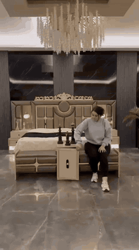 مفاجأة مفاجأة مفاجأة مفاجأة مفاجأة. يعلن معمل ومعرض المنيوم الجوادين البيع بالقسط وبدون فوائد على شكل ذفعات وحسب الاتفاق بيبان ألمنيوم وشبابيك المنيوم ودرج المنيوم ومطباخ المنيوم وغرف نوم *موديل   هلسين    المودرن*

*11 قطع             كنتور مع ملحق 335 سم*

*- ضهر بلوك*

*- برغي وچوي حديد** 

*سرير مخزن جك*

*صبغ حراري* العنوان بغداد جسر ديالئ القديم مقابيل شارع ٦٠ موبيل *********** وستاب ***********
