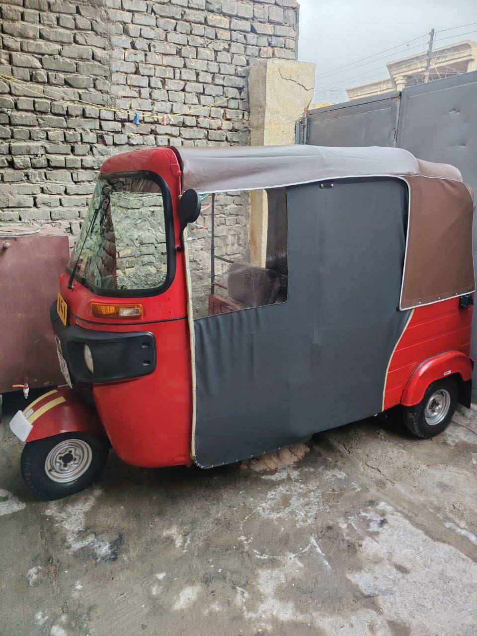 السلام عليكم تكتك  2019 اخت العشرين للبيع مرقمة وكاملة كبل تشتغل على باب الله السعر ٦ 
للاستفسار الاتصال على رقمي *********** واتساب موجود
