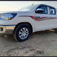 هايلوكس • ٢٠٢٥ • ماشيه ٤٩٠٠٠